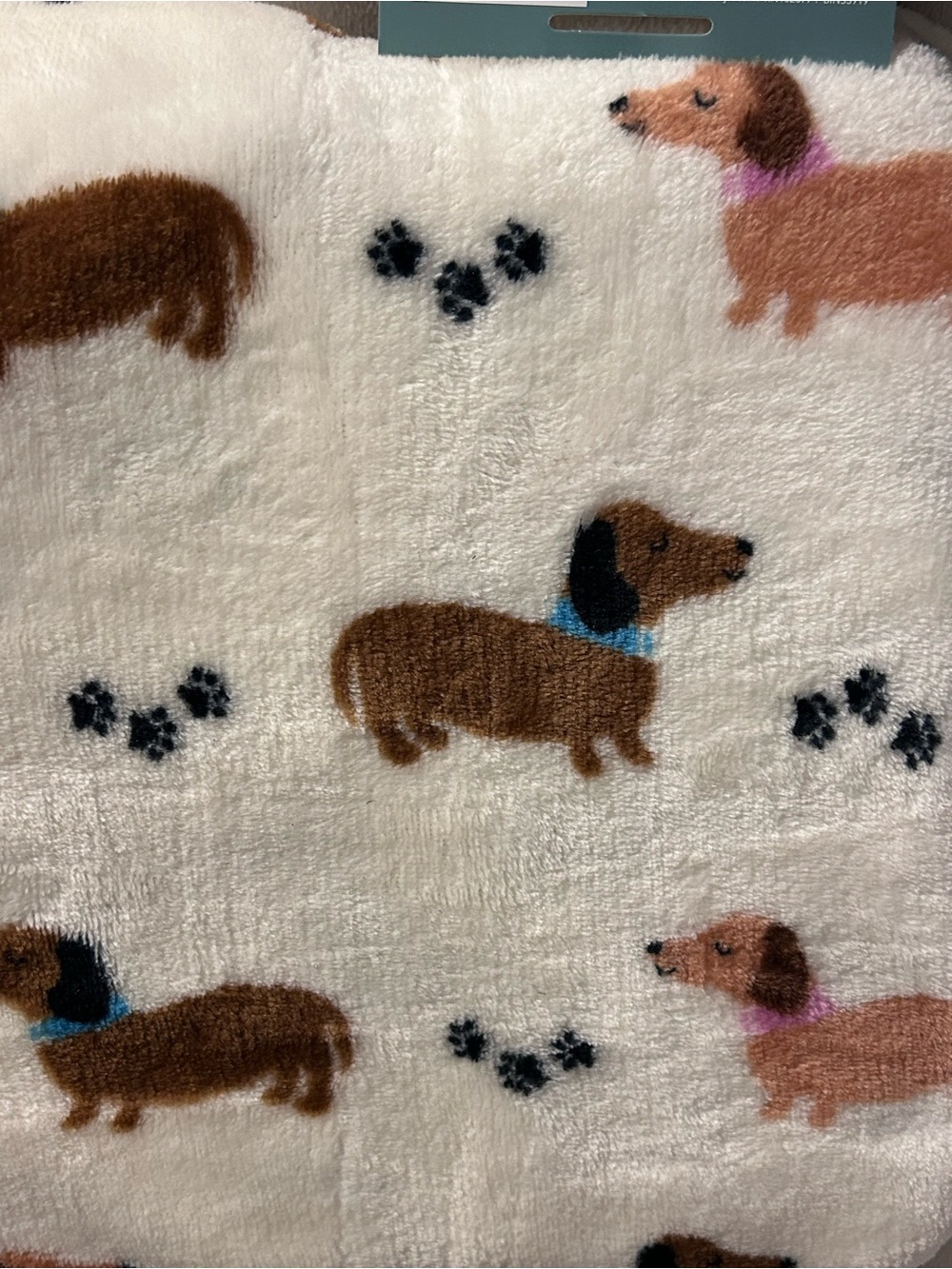 Berkshire LusterSoft Cream Throw Dachshund Blanket 50x 70